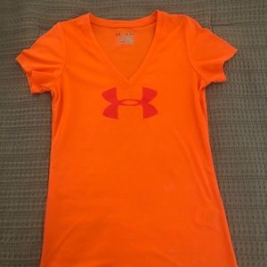 Under Armour tshirt